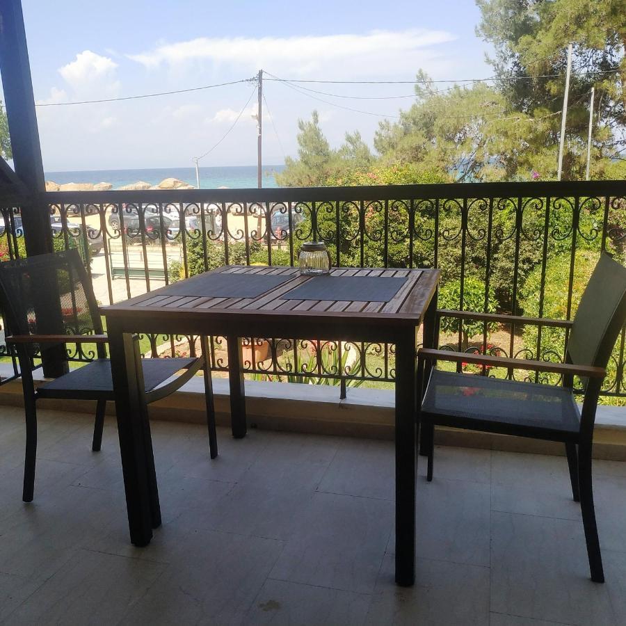 Studios Galanis Afytos Exterior photo